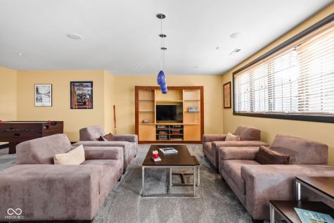 4328 Heyward Lane Indianapolis IN 46250