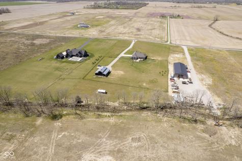 5679 S 675 W New Palestine IN 46163