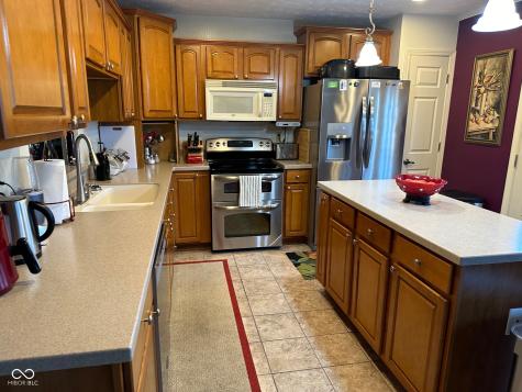 11155 Baywood Lane Indianapolis IN 46236