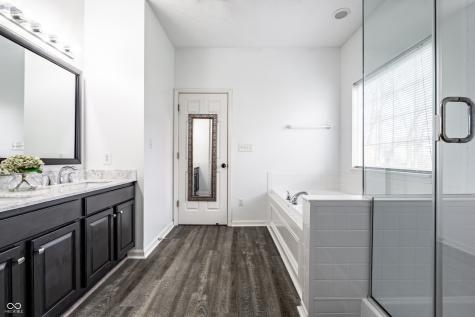 1442 Labrot Court Avon IN 46123