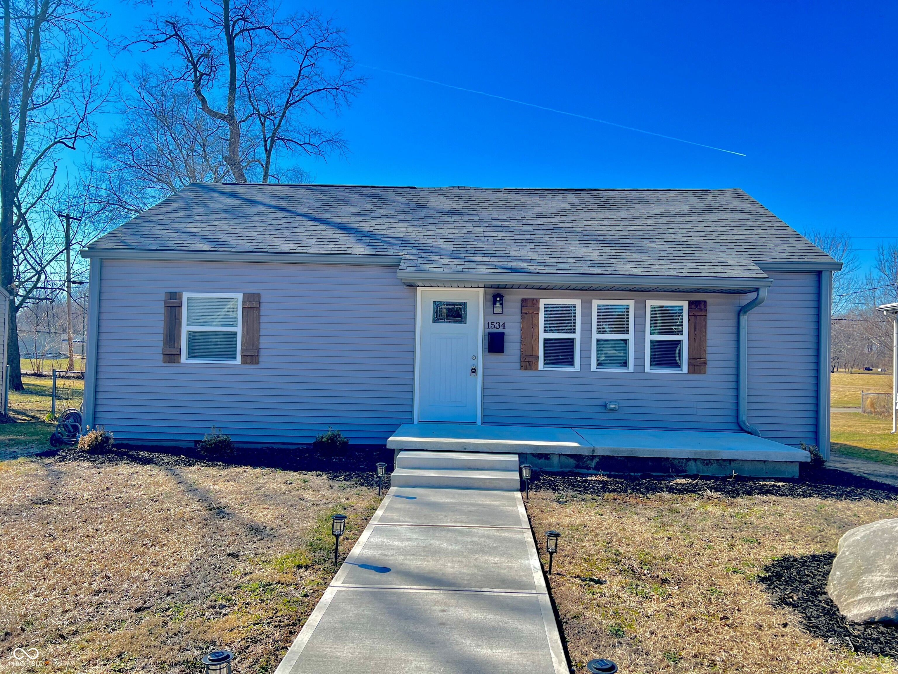 1534 Lawton Avenue Columbus IN 47201