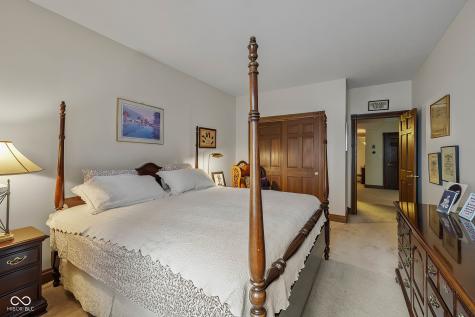 8438 Catamaran Drive Indianapolis IN 46236