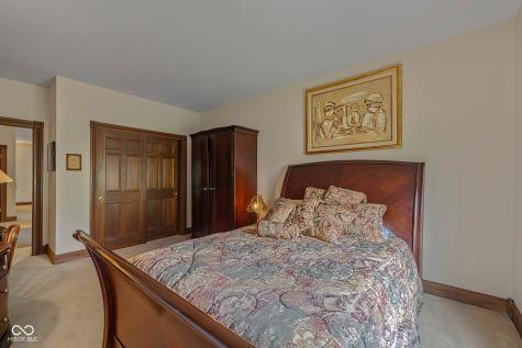 8438 Catamaran Drive Indianapolis IN 46236