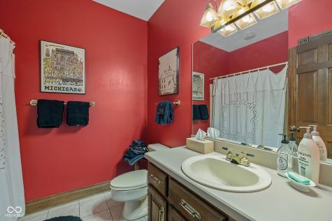 8438 Catamaran Drive Indianapolis IN 46236