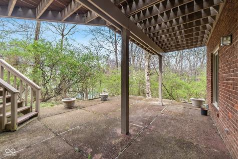 8438 Catamaran Drive Indianapolis IN 46236