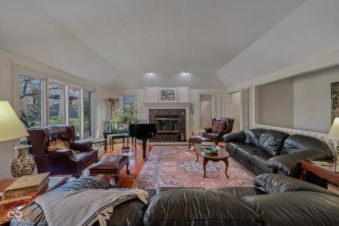 8438 Catamaran Drive Indianapolis IN 46236