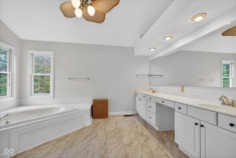 211 Wyndotte Drive Carmel IN 46032