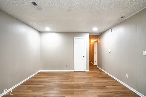 2943 Hillside Avenue Indianapolis IN 46218