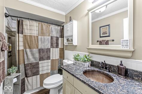 807 Oak Court Greenfield IN 46140