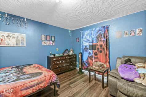 807 Oak Court Greenfield IN 46140