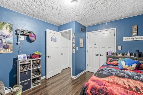 807 Oak Court Greenfield IN 46140