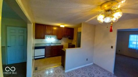 9425 Pepperidge Drive Indianapolis IN 46235