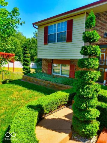 9425 Pepperidge Drive Indianapolis IN 46235