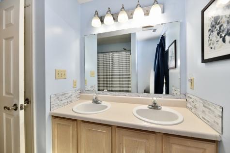 7760 Corsican Circle Avon IN 46123