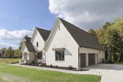 5488 Stonewood Court Bargersville IN 46106