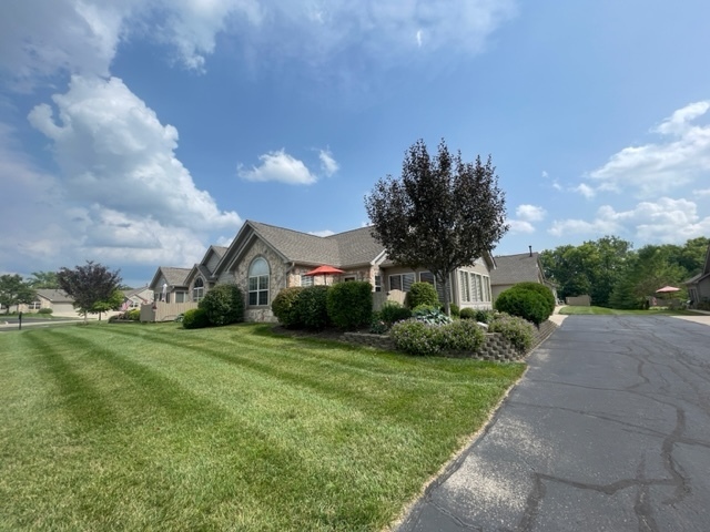 1045 Laurelwood Lane Greenwood IN 46142