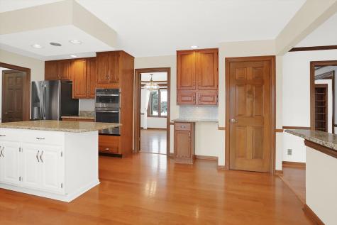 806 Arrowwood Drive Carmel IN 46033