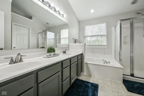 8145 Walden Glen Court Indianapolis IN 46278