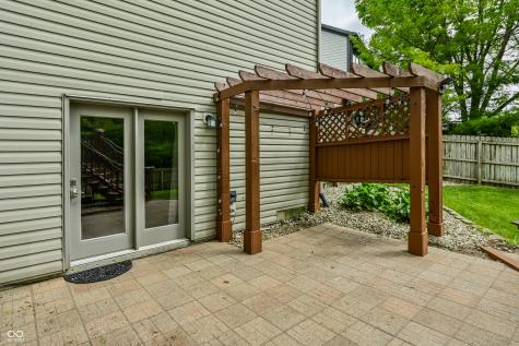 8145 Walden Glen Court Indianapolis IN 46278
