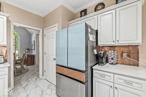 11244 Blackwalnut Point Indianapolis IN 46236