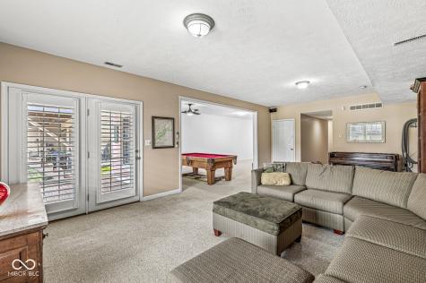 11244 Blackwalnut Point Indianapolis IN 46236