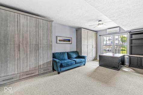 11244 Blackwalnut Point Indianapolis IN 46236