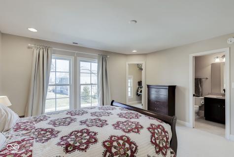 11875 Edgefield Drive Fishers IN 46037