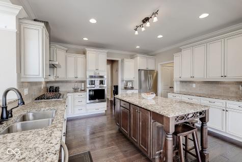 11875 Edgefield Drive Fishers IN 46037