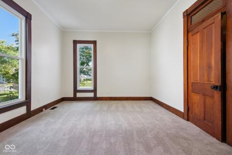 620 Hutchins Avenue Columbus IN 47201