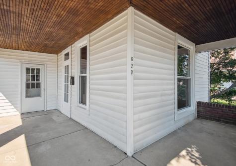 620 Hutchins Avenue Columbus IN 47201