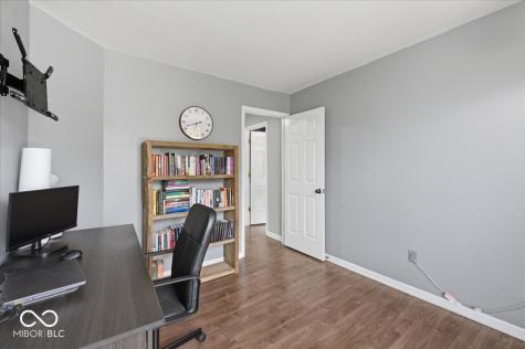 18 Village Parkway Pendleton IN 46064
