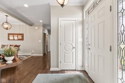 8928 Carriage Lane Indianapolis IN 46256