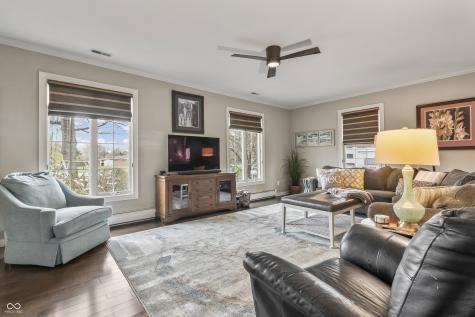 8928 Carriage Lane Indianapolis IN 46256