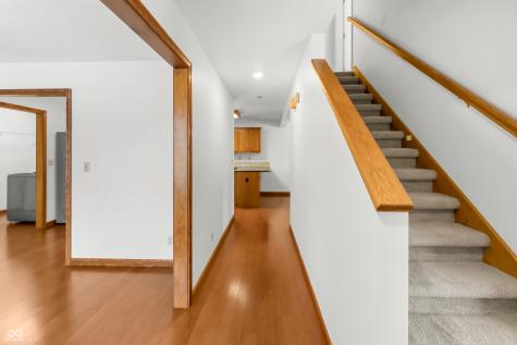 6062 Acorn Drive Columbus IN 47201