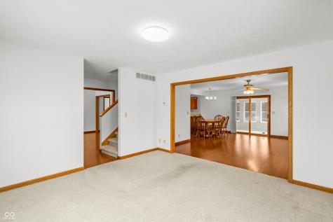 6062 Acorn Drive Columbus IN 47201