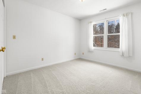 6062 Acorn Drive Columbus IN 47201