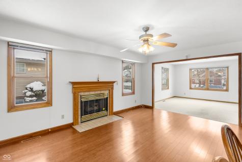 6062 Acorn Drive Columbus IN 47201