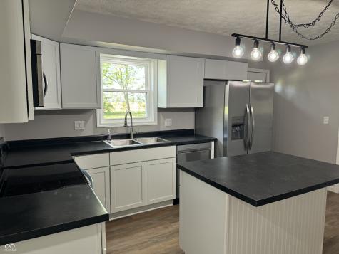 1725 E 100 S Lebanon IN 46052