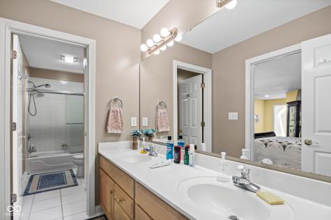 1802 Danielle Lane West Lafayette IN 47906