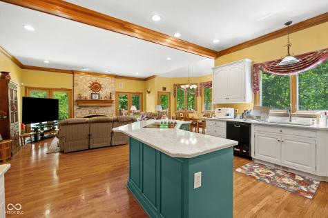 1802 Danielle Lane West Lafayette IN 47906