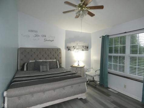 6714 Colleens Way Indianapolis IN 46221