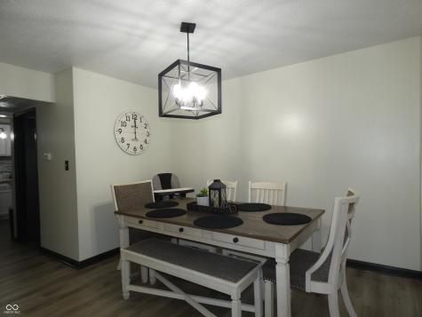 6714 Colleens Way Indianapolis IN 46221