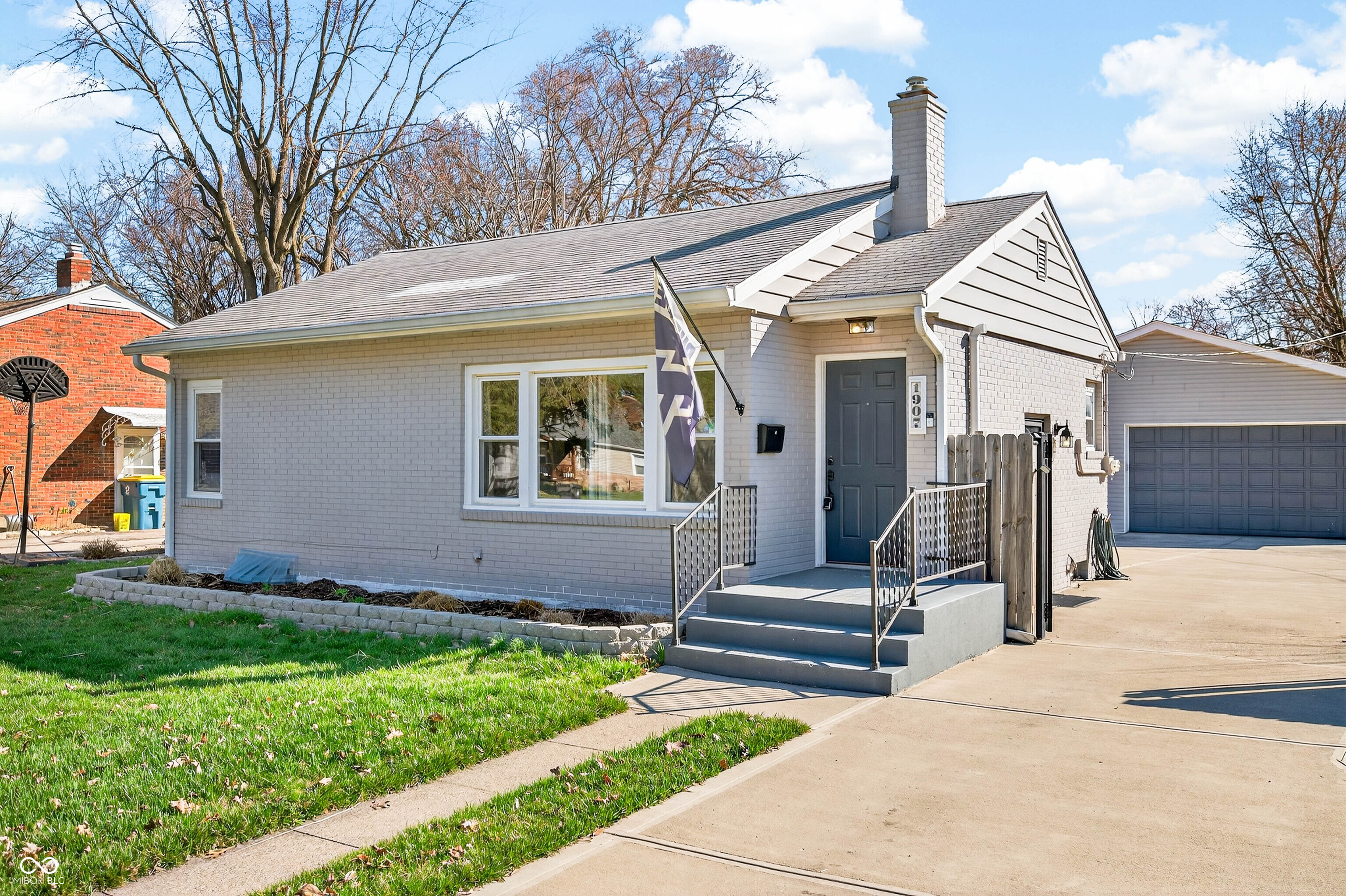 1907 N Leland Avenue Indianapolis IN 46218