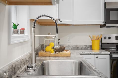 8087 W 300 S Columbus IN 47201