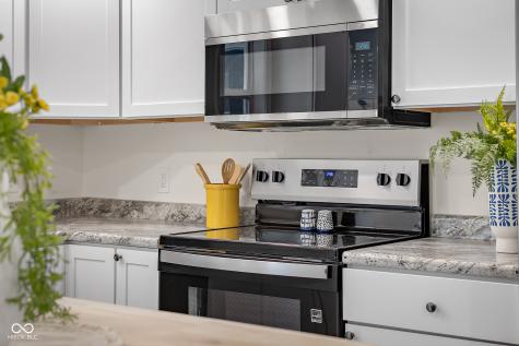 8087 W 300 S Columbus IN 47201