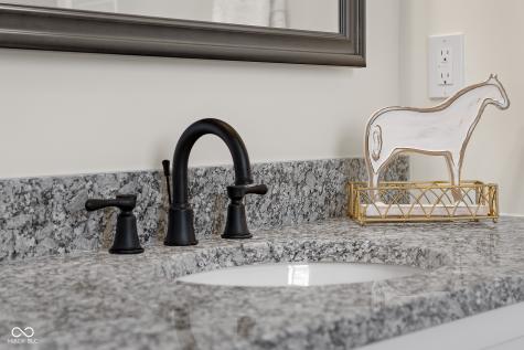 8087 W 300 S Columbus IN 47201