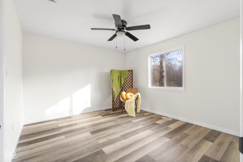 8087 W 300 S Columbus IN 47201