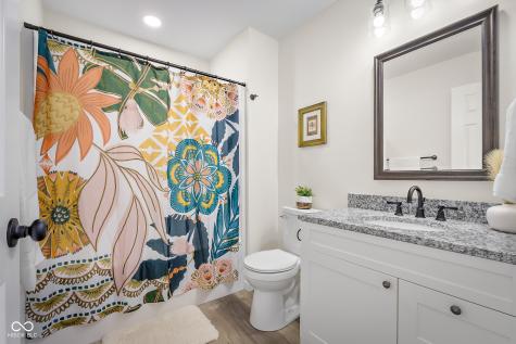 8087 W 300 S Columbus IN 47201