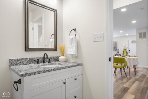 8087 W 300 S Columbus IN 47201