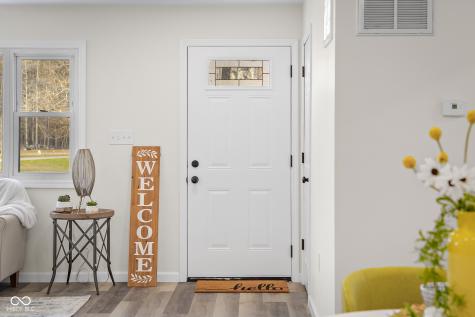 8087 W 300 S Columbus IN 47201